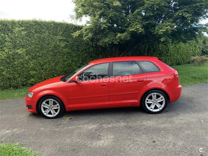 Usado Audi A3 Ambition 140 CV (102 kW) 2009 Rojo Berlina