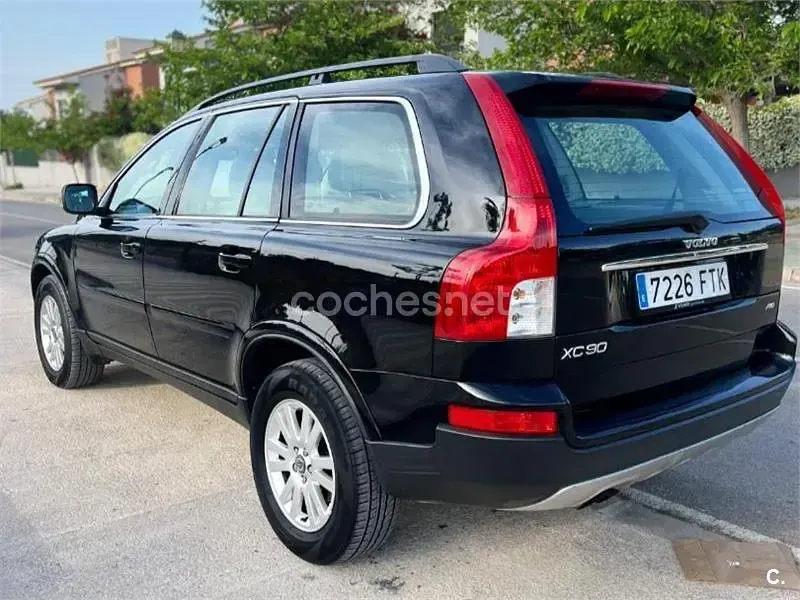 Käytetty Volvo XC90 Executive 185 HP (136 kW) 2007 Sininen Katumaasturi