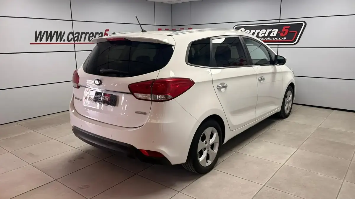 Usado Kia Carens 136 CV (100 kW) 2014 Blanco Monovolumen