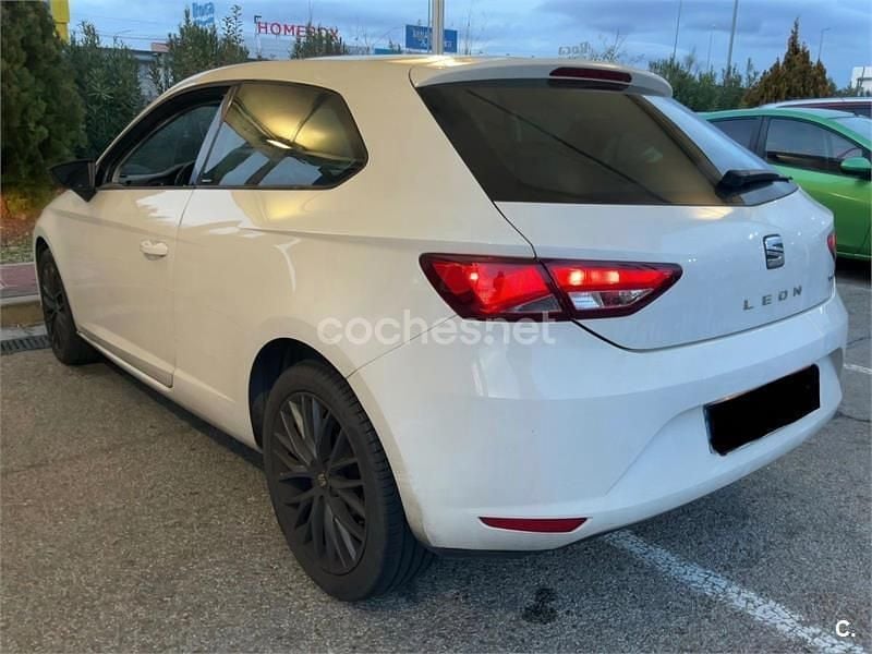 Usado Seat Leon CONNECT 125 CV (91 kW) 2016 Blanco Berlina