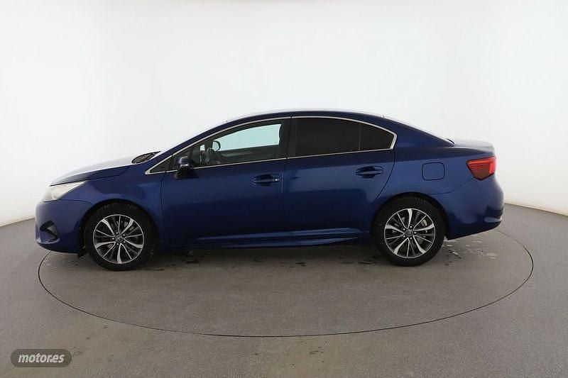 Usado Toyota Avensis Advance 144 CV (105 kW) 2015 Azul Berlina