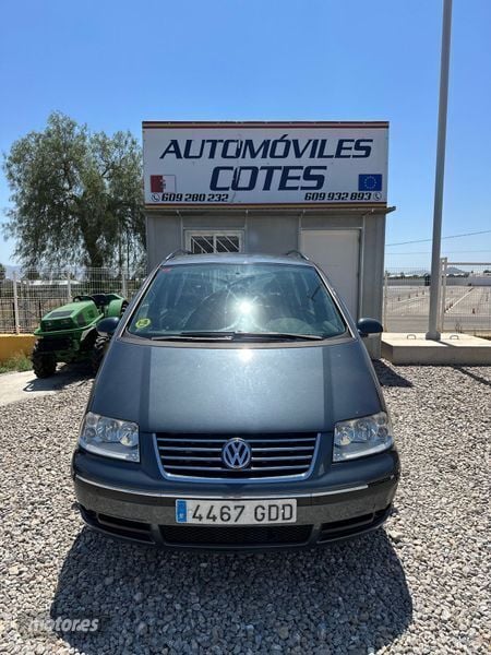 Usado VW Sharan Advance 140 CV (102 kW) 2008 Gris Monovolumen
