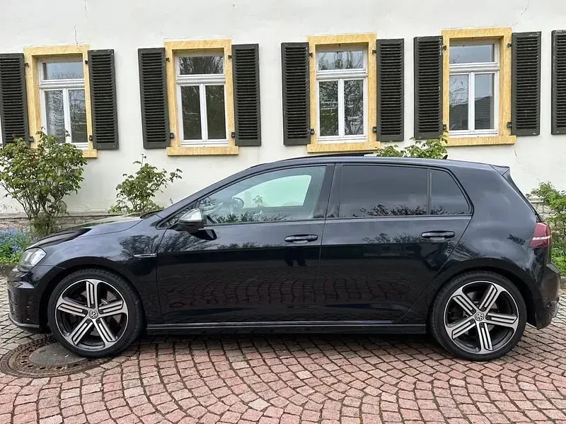 Usado VW Golf VII R 300 CV (220 kW) 2015 Negro Berlina