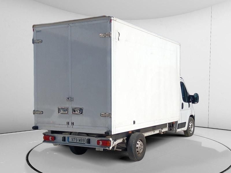 Usado Citroën Jumper 140 CV (102 kW) 2022 Blanco Monovolumen