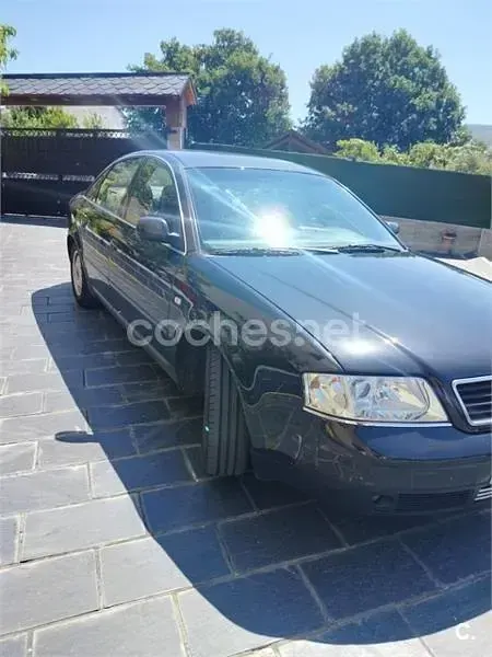 Usado Audi A6 150 CV (110 kW) 1997 Negro Berlina