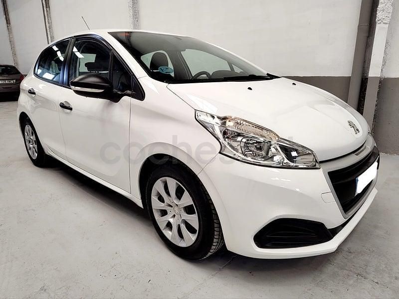 Usado Peugeot 208 Access 75 CV (55 kW) 2016 Blanco Utilitario