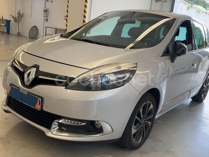 Gris / plata Usado 2015 Renault Scénic III Bose Edition Monovolumen | 8990 € (Precio justo) - Imagen 1/4