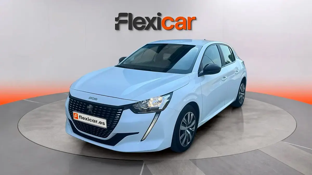 Usado Peugeot 208 Active 101 CV (74 kW) 2023 Blanco Utilitario