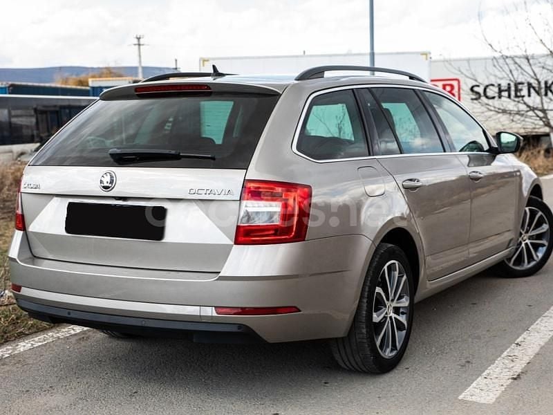 Usado Skoda Octavia Ambition 115 CV (84 kW) 2019 Beige Familiar