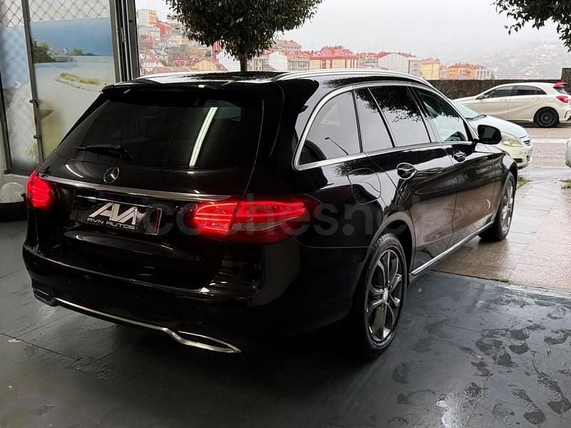 Usado Mercedes C220 170 CV (125 kW) 2015 Negro Familiar
