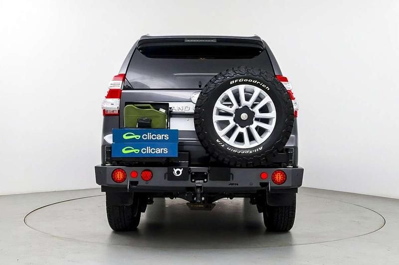 Usado Toyota Land Cruiser 177 CV (130 kW) 2017 Gris SUV