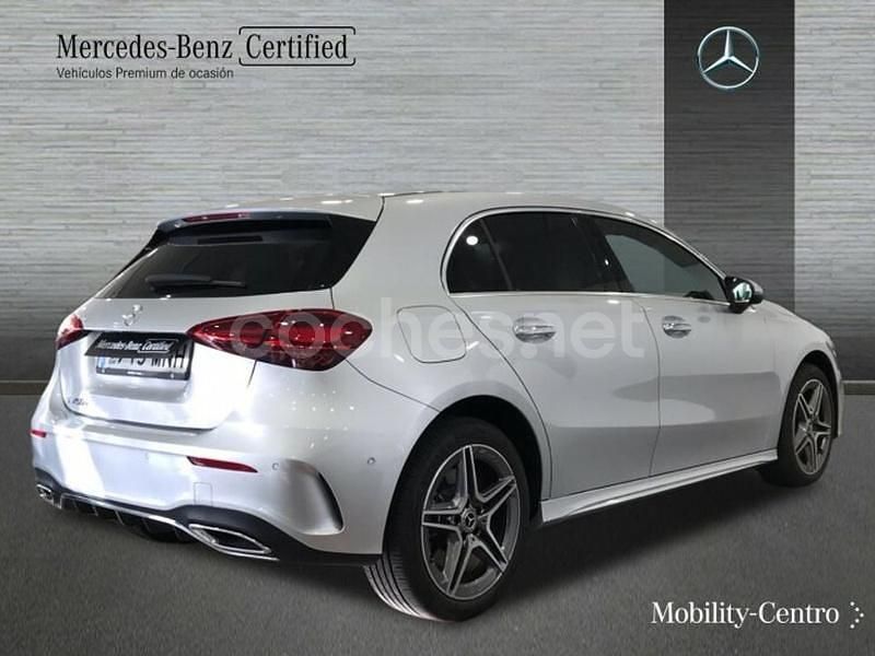 Usado Mercedes A250 AMG line 218 CV (160 kW) 2023 Plateado Berlina