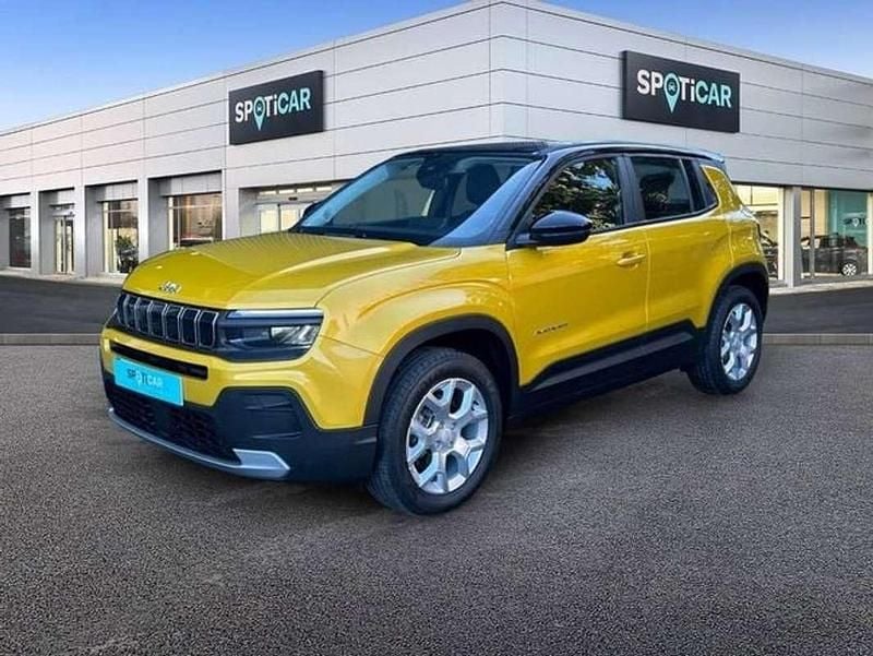 Usado Jeep Avenger Altitude 101 HP (74 kW) 2025 Amarelo SUV