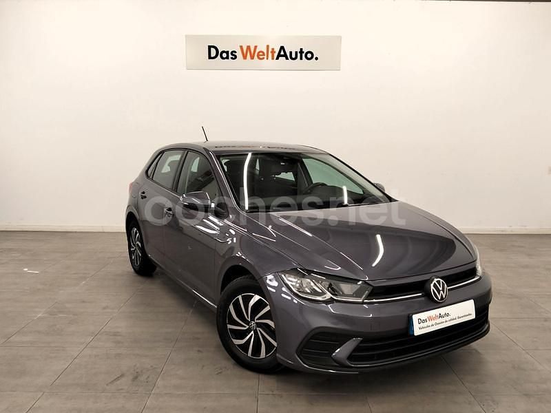 Gris / plata Usado 2023 VW Polo Berlina | 16.900 € (Precio justo) - Imagen 1/4