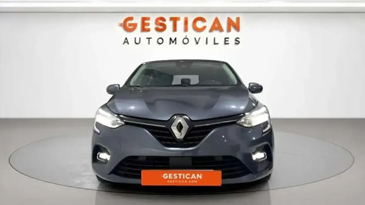 Usado Renault Clio Techno 140 CV (102 kW) 2022 Gris Utilitario