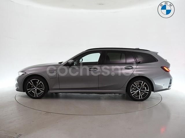 Nuevo BMW 330e Shadowline 292 CV (214 kW) 2025 Gris / plata Familiar