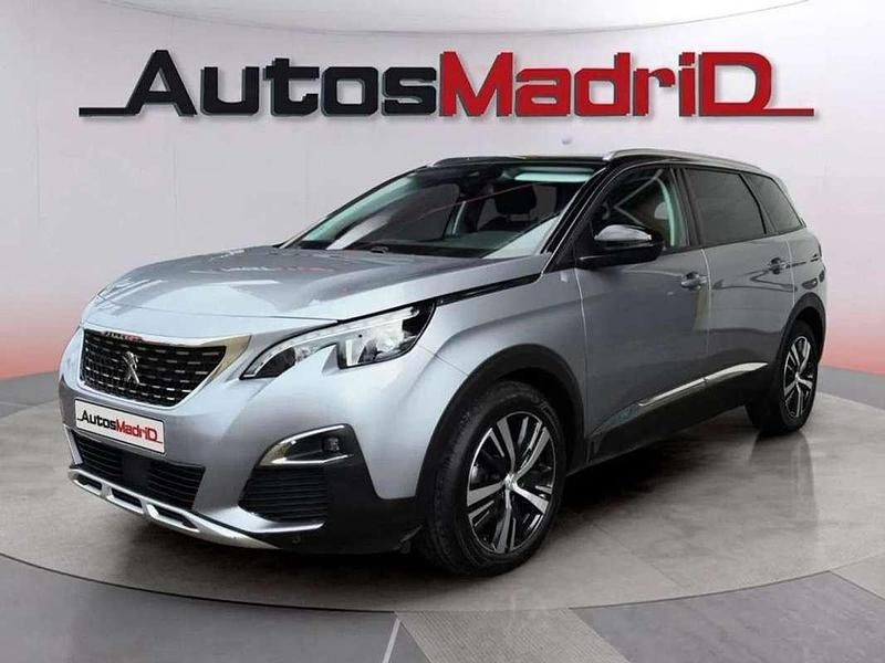 Usado Peugeot 5008 Allure 131 CV (96 kW) 2020 Gris SUV