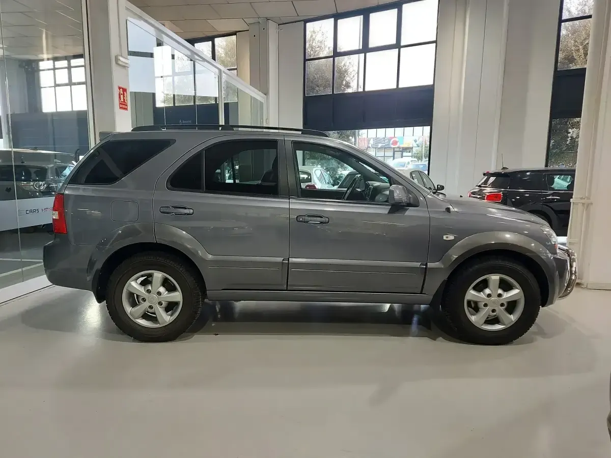 Usado Kia Sorento Active 170 CV (125 kW) 2007 Gris SUV