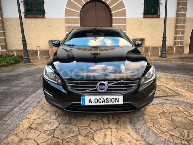 Usado Volvo V60 Kinetic 115 CV (84 kW) 2014 Negro Familiar