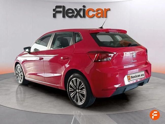 Usado Seat Ibiza Style 110 CV (80 kW) 2023 Rojo Berlina