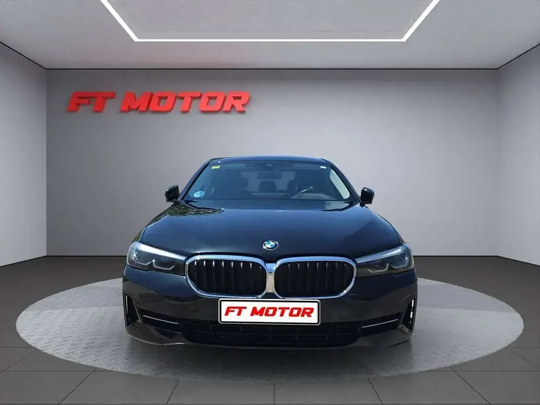 Usado BMW 520 189 CV (139 kW) 2023 Negro Berlina