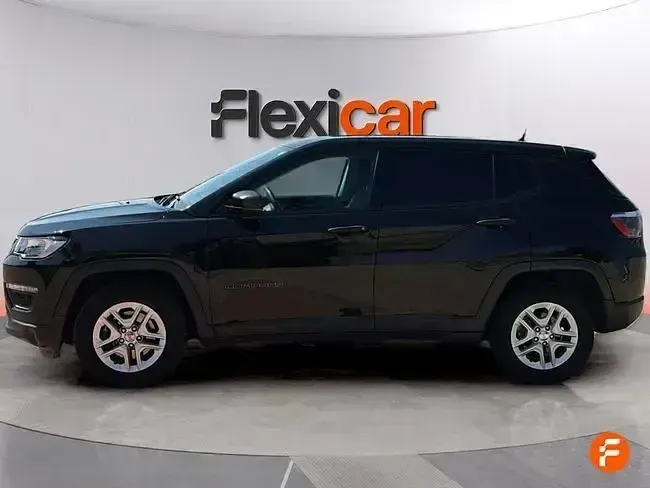 Usado Jeep Compass Limited 140 CV (102 kW) 2018 Negro SUV
