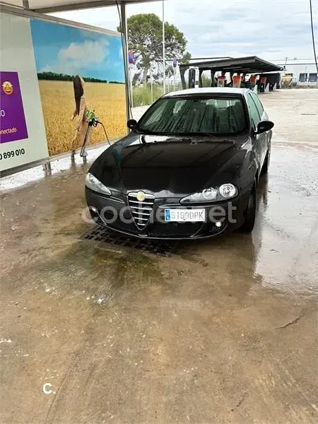 Usado Alfa Romeo 147 120 CV (88 kW) 2005 Negro Utilitario