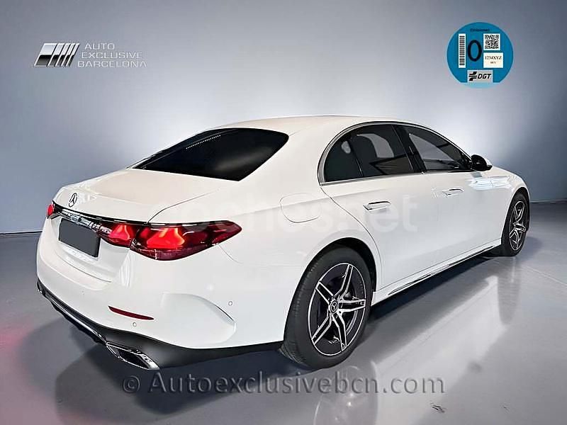 Usado Mercedes E300 313 CV (230 kW) 2024 Blanco Berlina