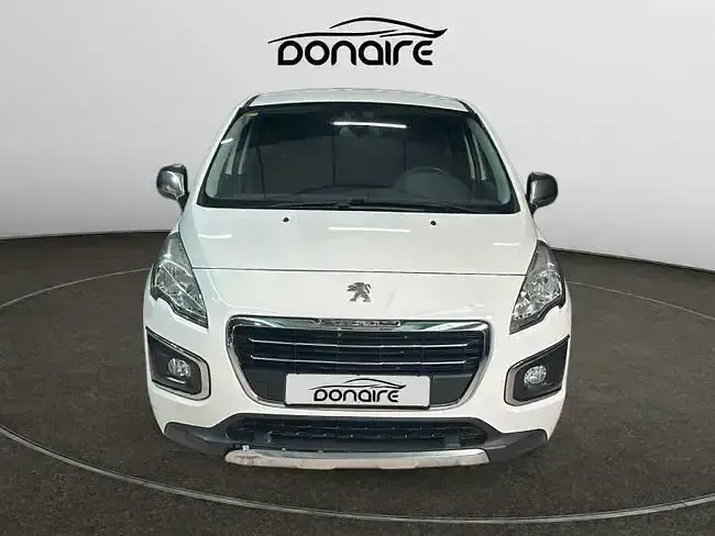 Usado Peugeot 3008 Active 120 CV (88 kW) 2014 Blanco Familiar