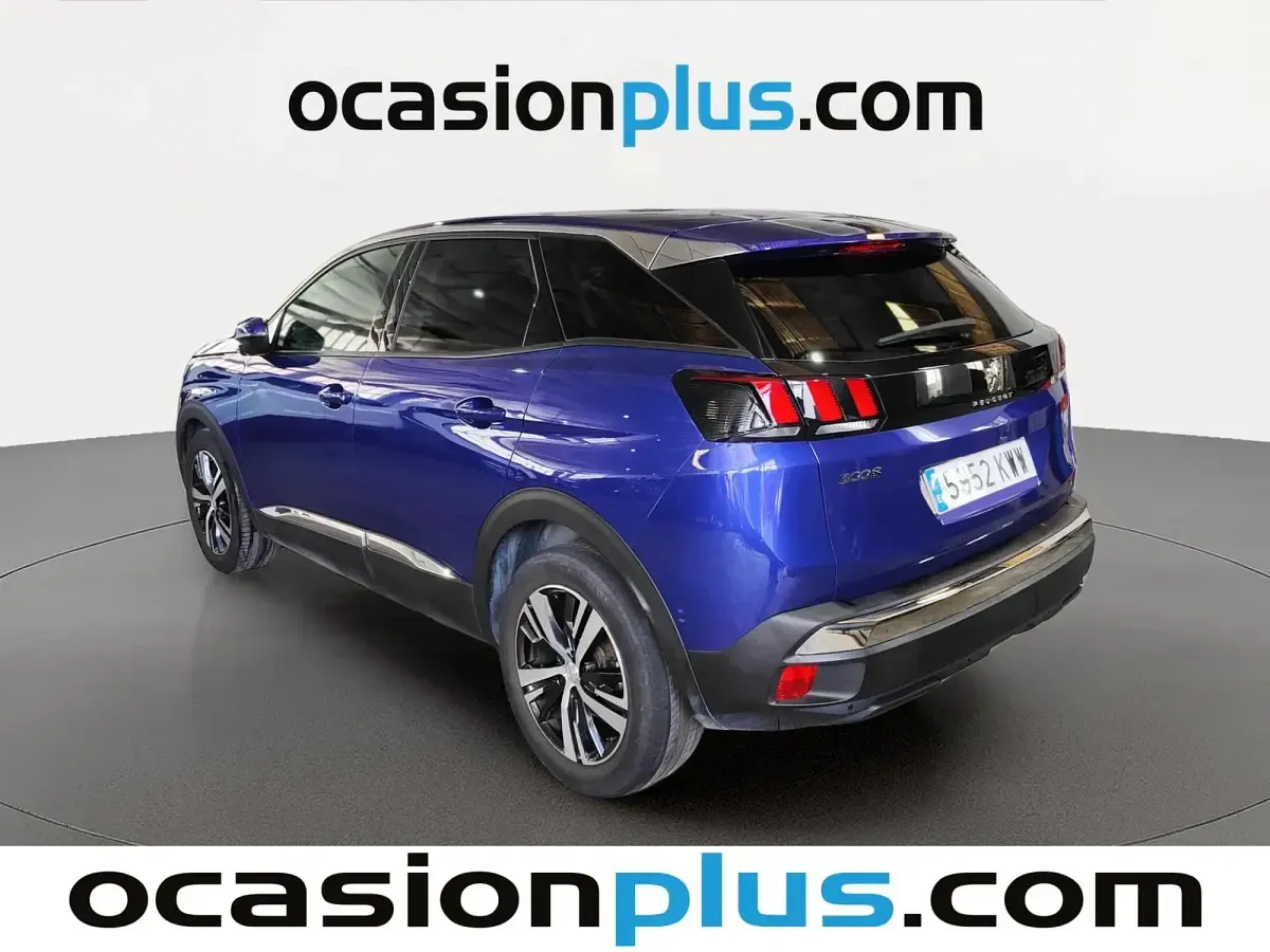 Usado Peugeot 3008 Allure 130 CV (95 kW) 2019 Azul SUV