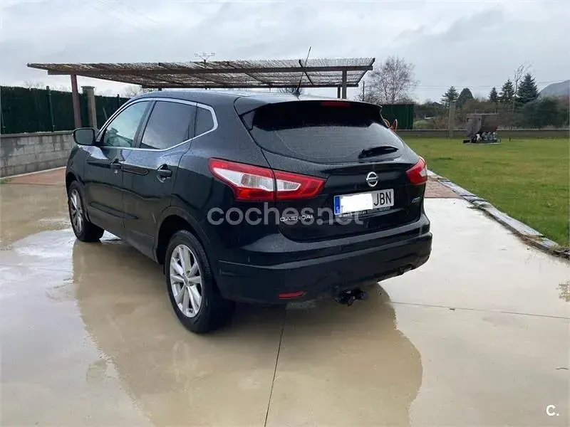 Usado Nissan Qashqai Acenta 110 CV (80 kW) 2014 Negro SUV