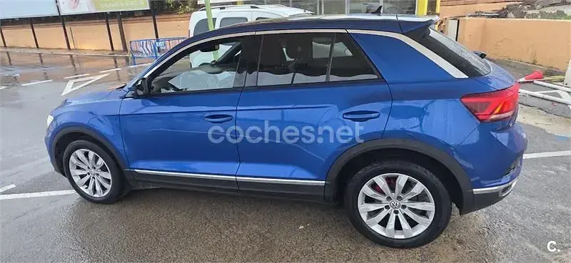 Usado VW T-Roc Sportline 150 CV (110 kW) 2019 Azul SUV