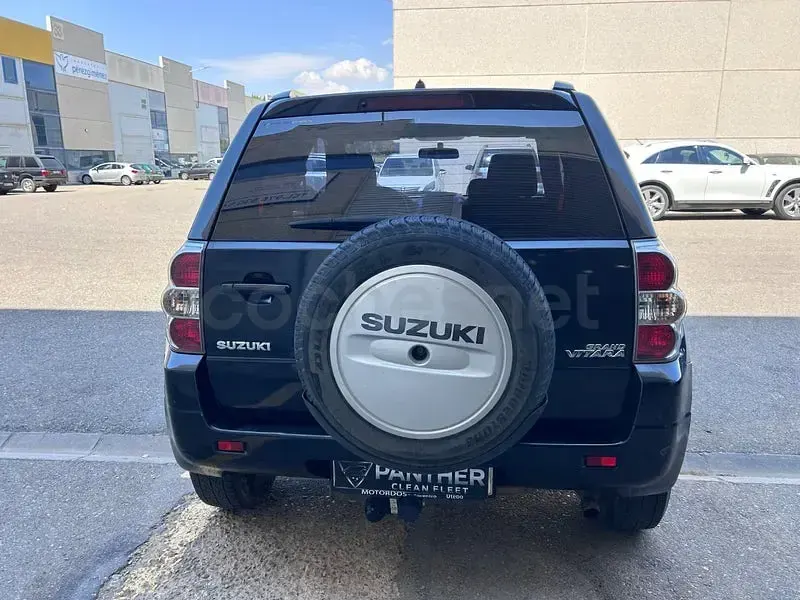 Usado Suzuki Grand Vitara 129 CV (94 kW) 2007 Negro SUV