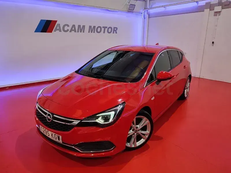 Usado Opel Astra 160 CV (117 kW) 2018 Rojo Berlina