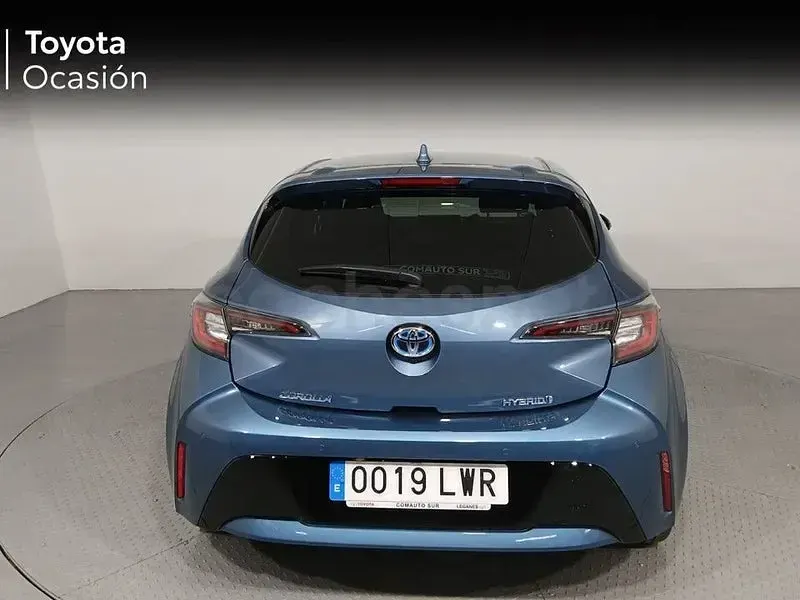 Usado Toyota Corolla Style 122 CV (89 kW) 2022 Azul Berlina