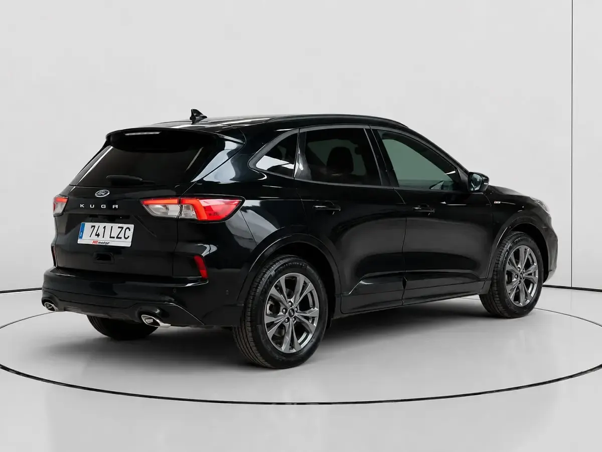 Usado Ford Kuga ST-Line 120 CV (88 kW) 2022 Negro SUV