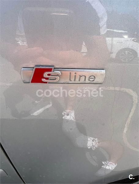 Usado Audi A3 Ambiente 140 CV (102 kW) 2011 Gris / plata Berlina