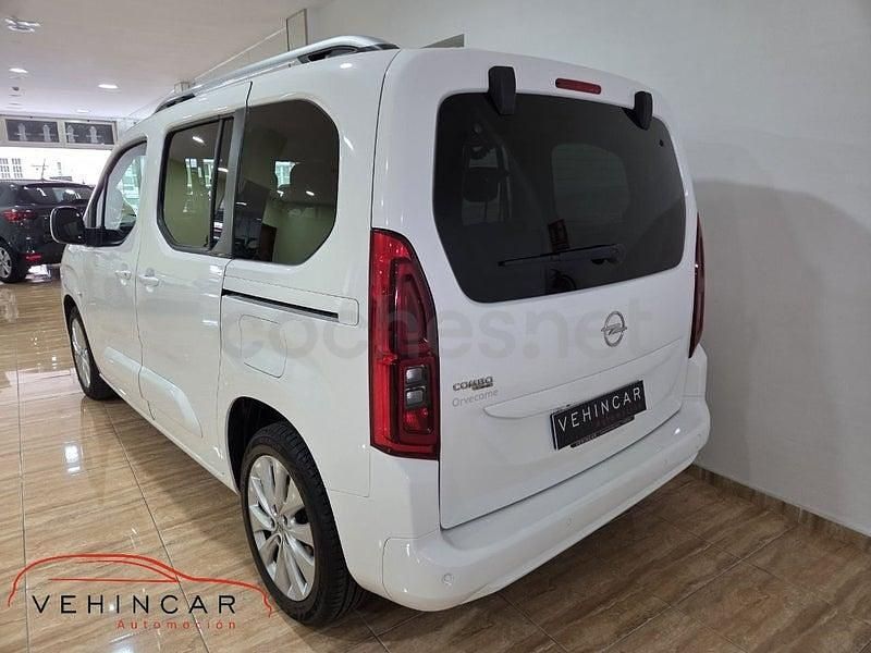 Usado Opel Combo Life Elegance 102 CV (75 kW) 2021 Blanco Monovolumen