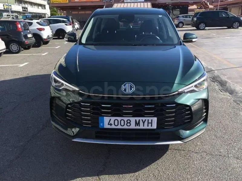 Usado MG ZS 197 CV (144 kW) 2025 Verde SUV