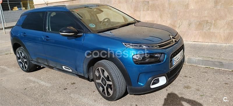 Usado Citroën C4 Cactus Shine 102 CV (75 kW) 2019 Verde Utilitario