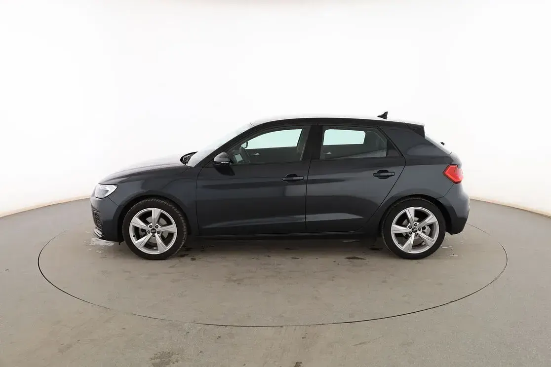 Usado Audi A1 Sportback Advanced 110 CV (80 kW) 2024 Gris Utilitario