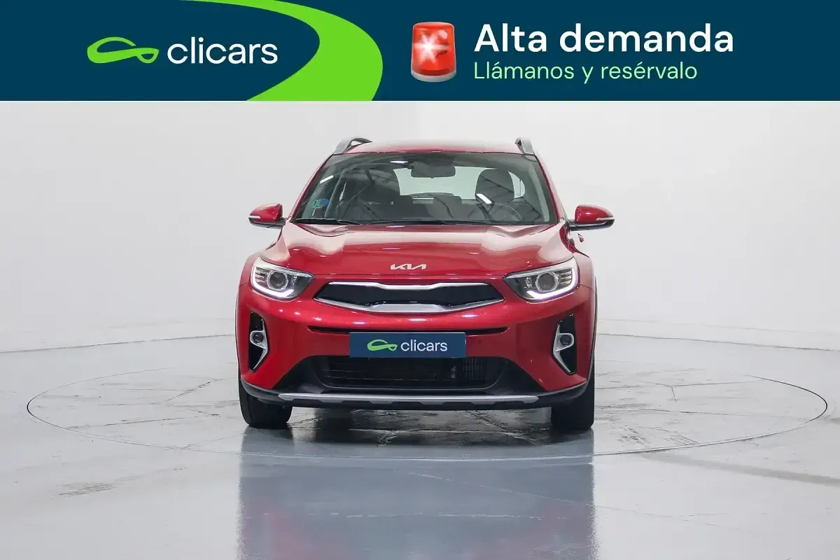Usado Kia Stonic 101 CV (74 kW) 2025 Rojo SUV