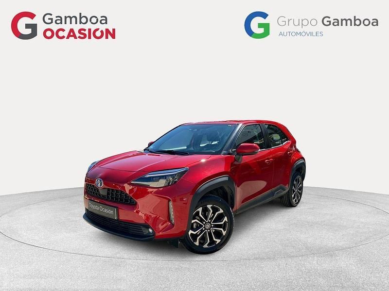 Rojo Usado 2024 Toyota Yaris Hybrid Active | 23.090 € (Precio justo) - Imagen 1/4
