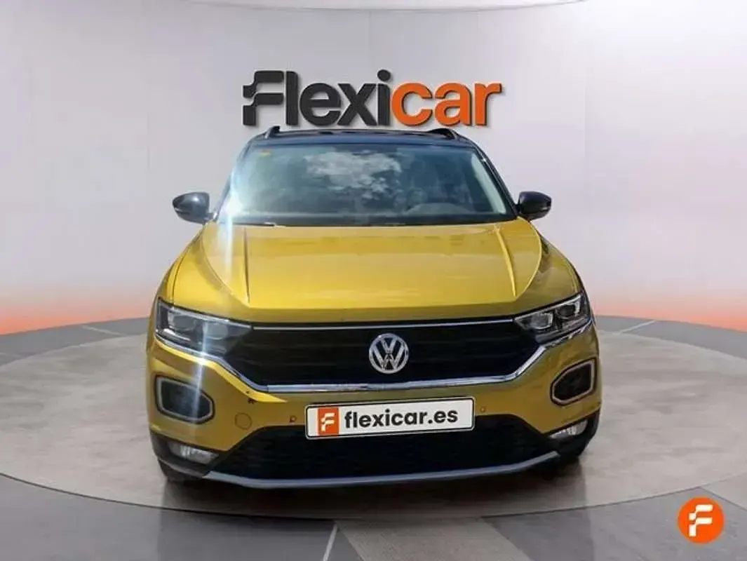 Usado VW T-Roc Advance 116 CV (85 kW) 2018 Amarillo SUV