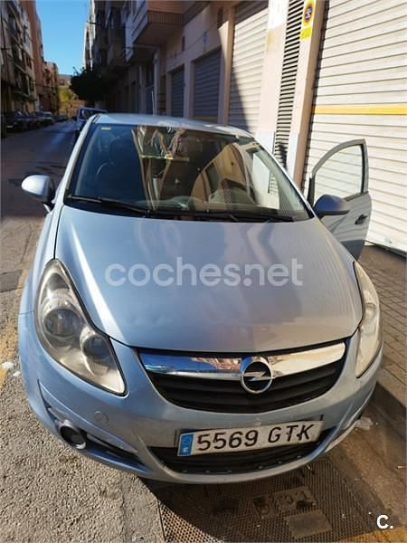 Usado Opel Corsa Essentia 75 CV (55 kW) 2010 Azul Berlina