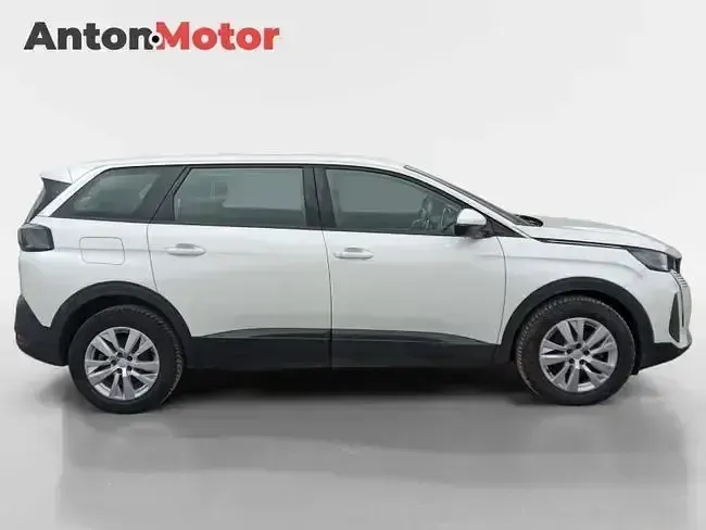 Usado Peugeot 5008 Active 130 CV (95 kW) 2021 Blanco SUV