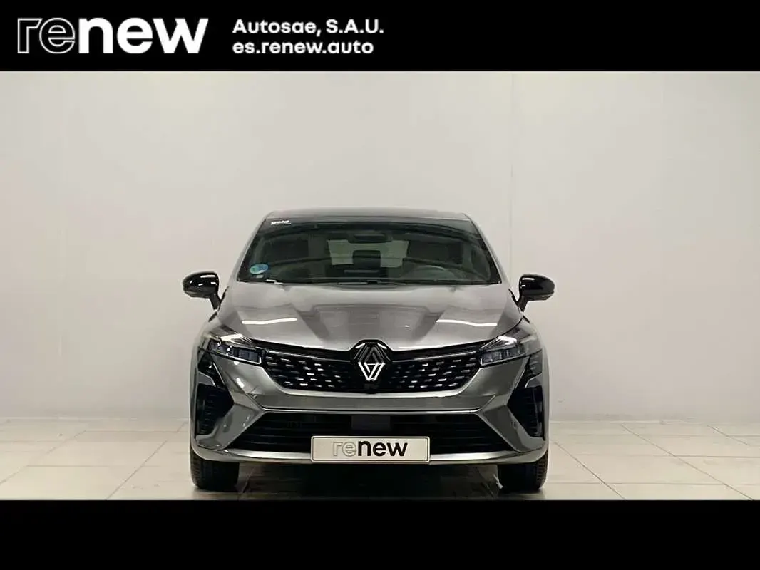 Usado Renault Clio Techno 101 CV (74 kW) 2025 Utilitario