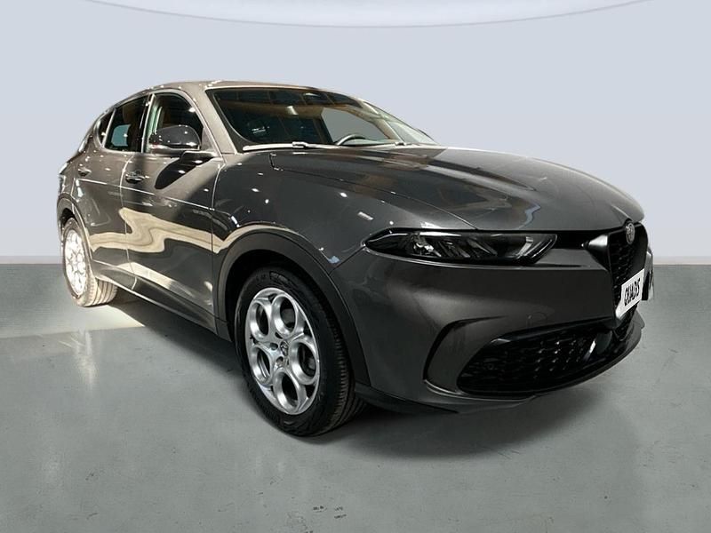 Usado Alfa Romeo Tonale Sprint 131 CV (96 kW) 2023 Gris SUV