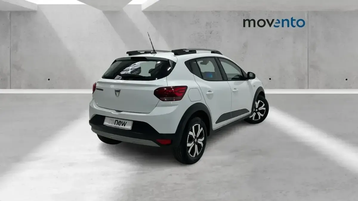 Usado Dacia Sandero Comfort 91 CV (66 kW) 2022 Blanco Berlina