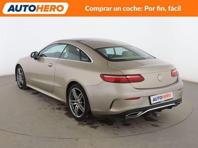 Usado Mercedes E220 AMG line 195 CV (143 kW) 2017 Beige Berlina
